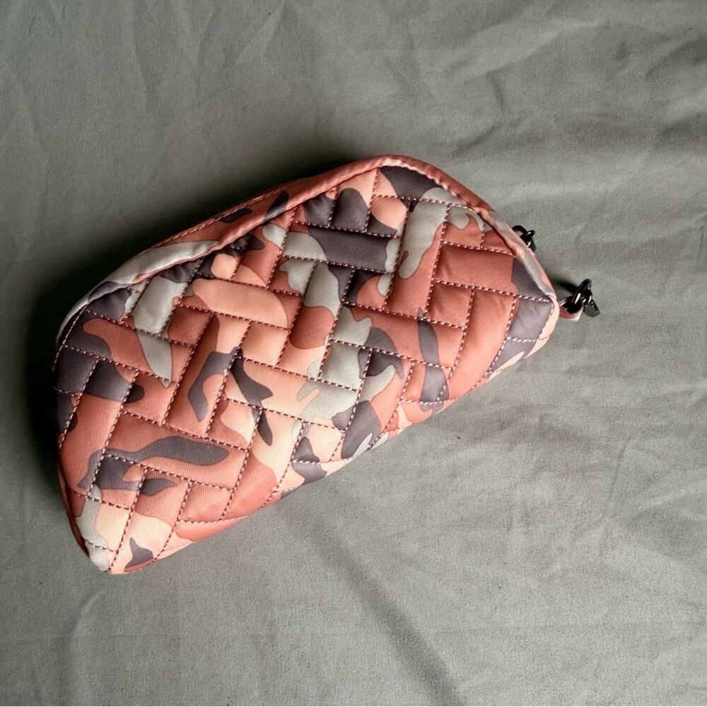 Lug Bobsled Zippered eyeglass case in pink camo